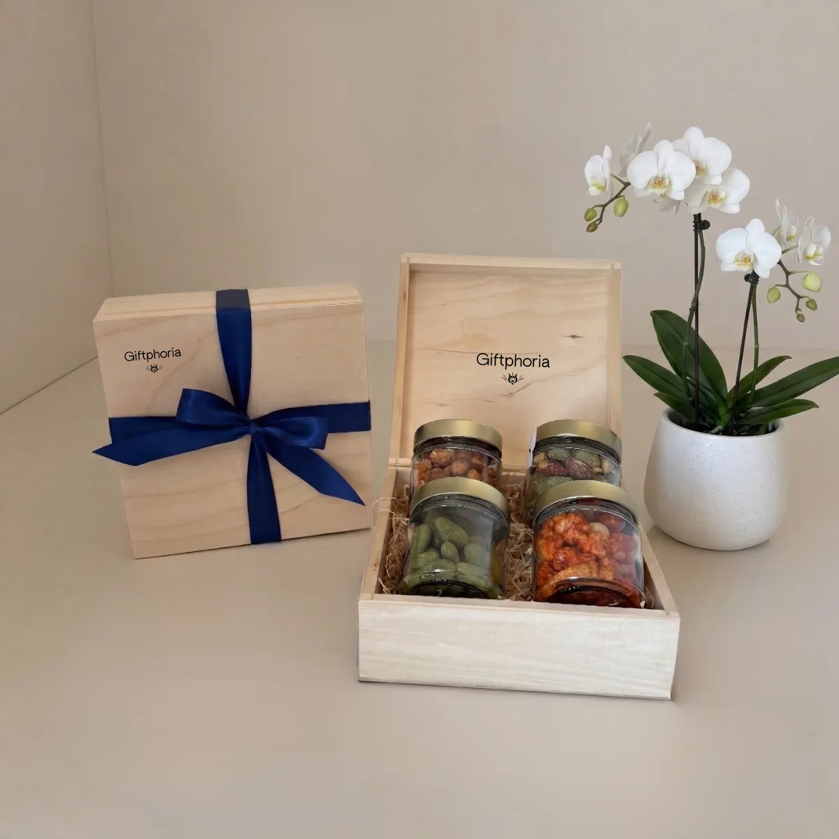 Cobalt Snack Collection - Hot & Spicy 1