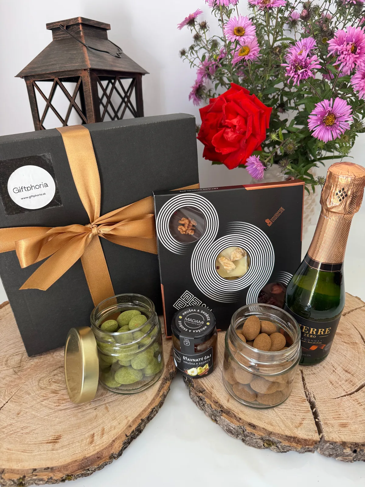 Gift box - Chocolate and Nuts view 2