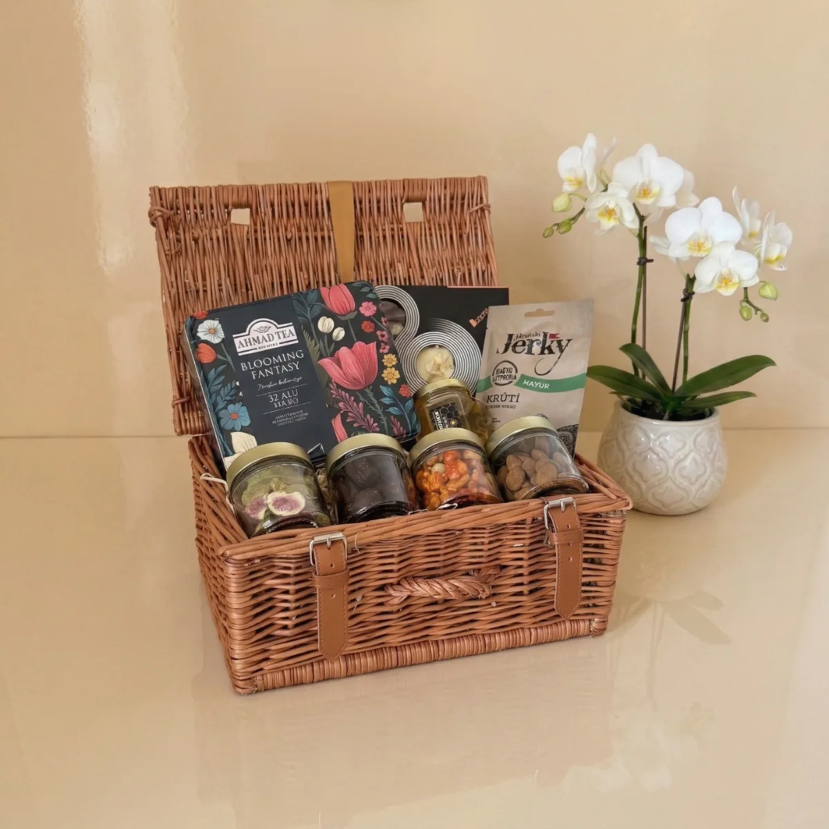 Exclusive gift basket M - For the anniversary 1